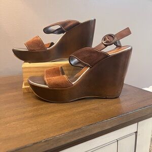 Aldo Wedge Brown Suede Leather Sandals Size 8